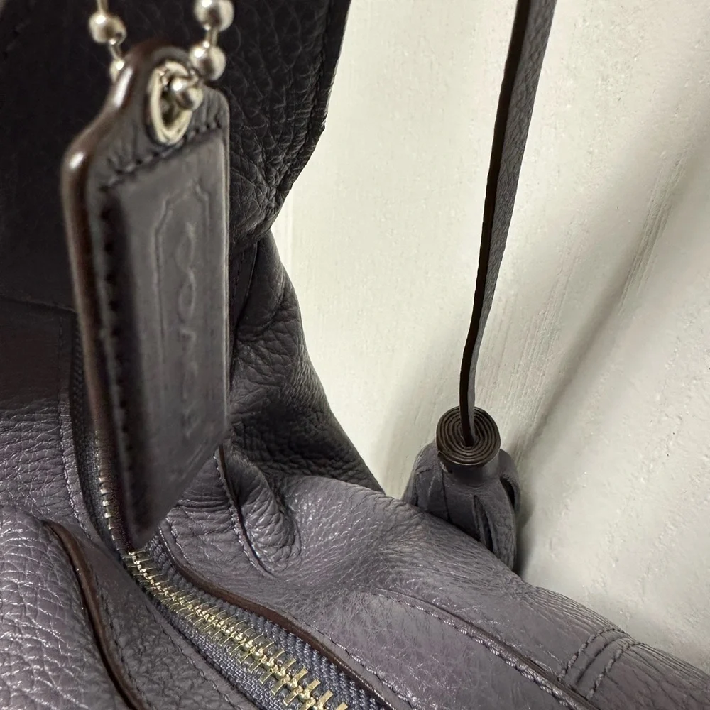 Coach Avery Leather Hobo Bag Gray - Picture 6 of 13